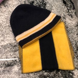 Hat and scarf set